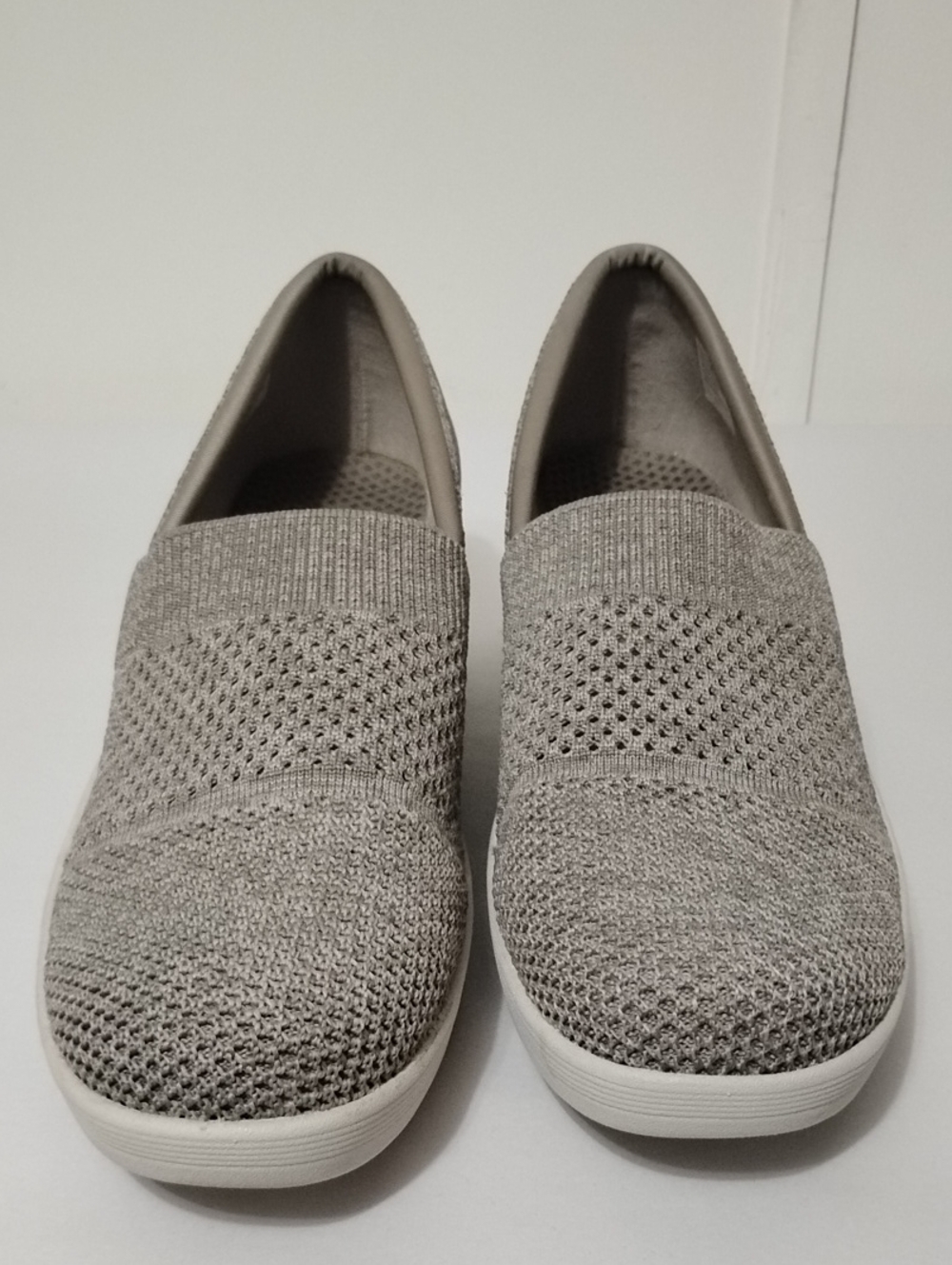 Skechers Air-Cooled Memory Foam Slip-On Knit Mules in Light Gray